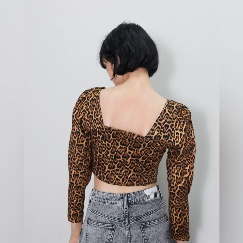 Zara Leopard Print Crop Top Size XS Bikercore Animal Print Zipper - Picture 3 of 5